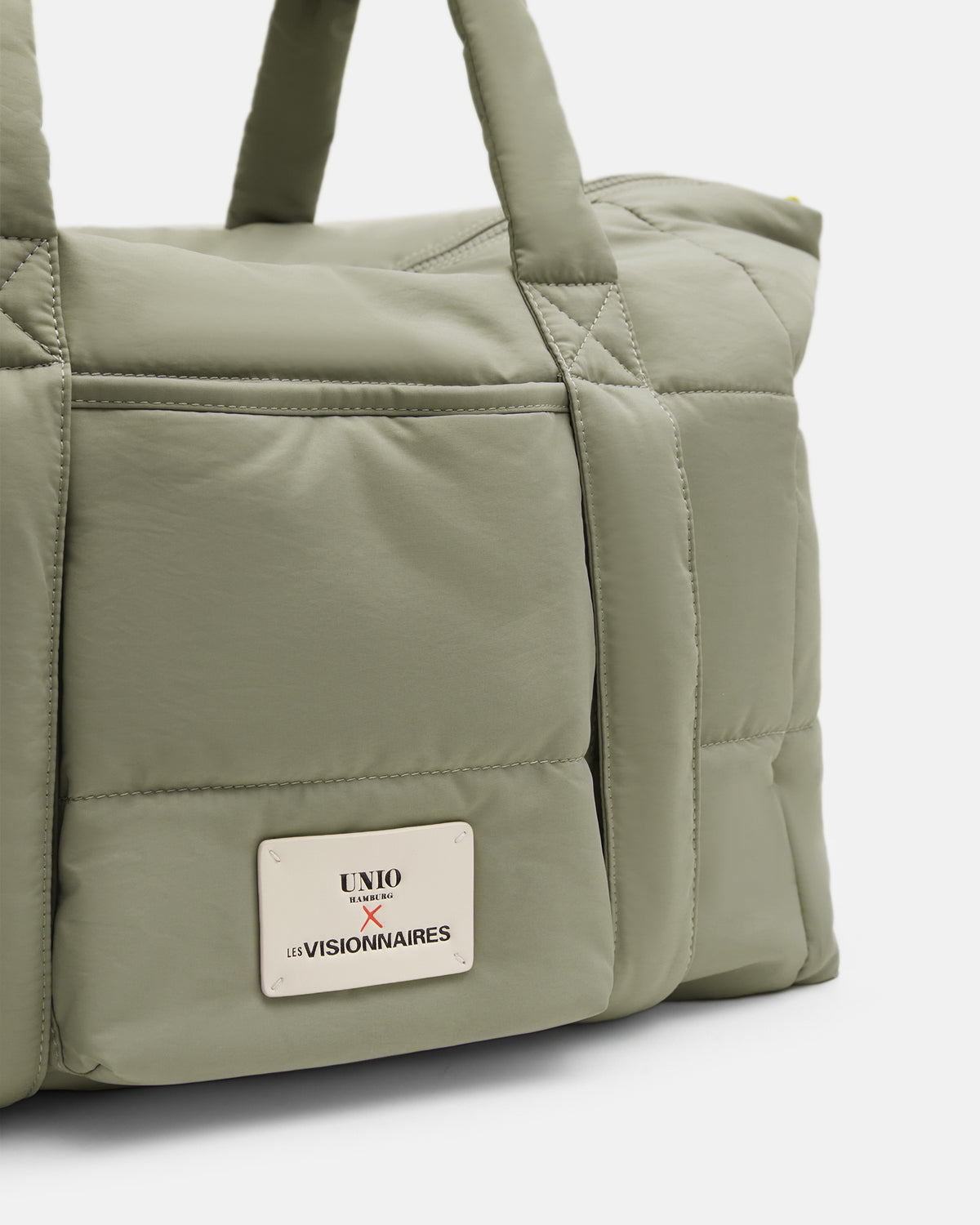 TRAVEL BAG