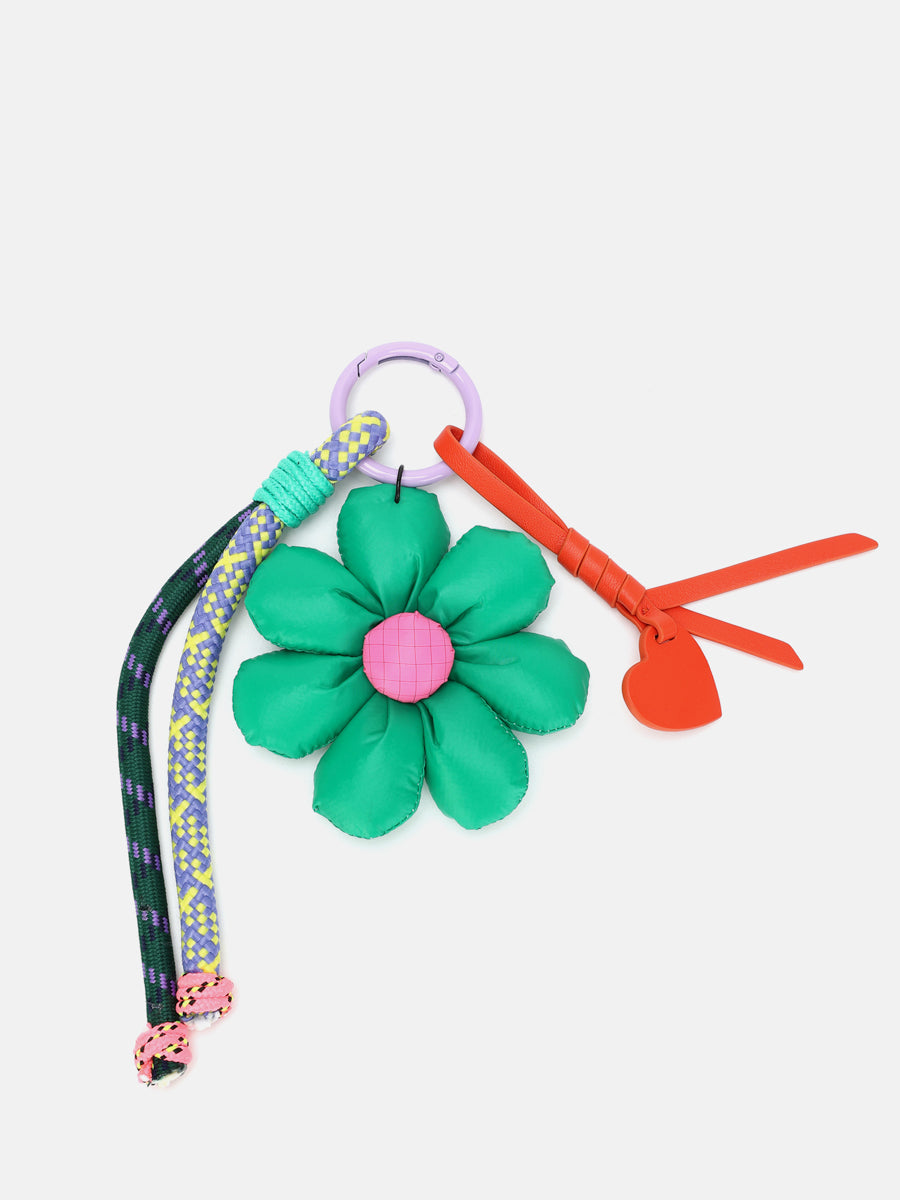 PUFFY FLOWER CHARM